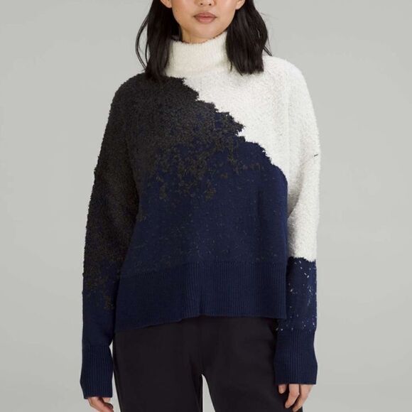 Lululemon Ombré Knit Textured Wool Blend Turtleneck Sweater | SZ 12 Bone/Blue - Picture 3 of 16